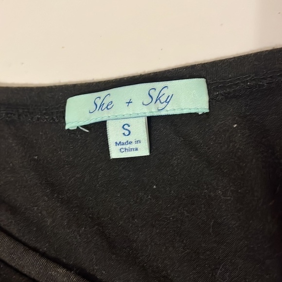 SHE + Sky Black Long Sleeve V-Neck Oversized Top Size Small - Picture 5 of 6